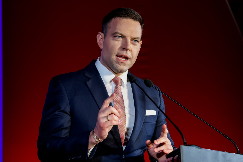 Εμφύλιος στο... μαγαζάκι του αστακοκαραβοκύρη: η Λεκατσά και τα... νταλαούρια του Κασσελάκη