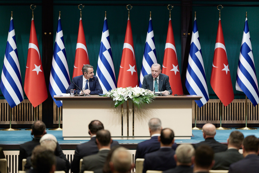 Πήγε... κουβά και το αφήγημα των «υπερπατριωτών» περί ενδοτικότητας του Μητσοτάκη