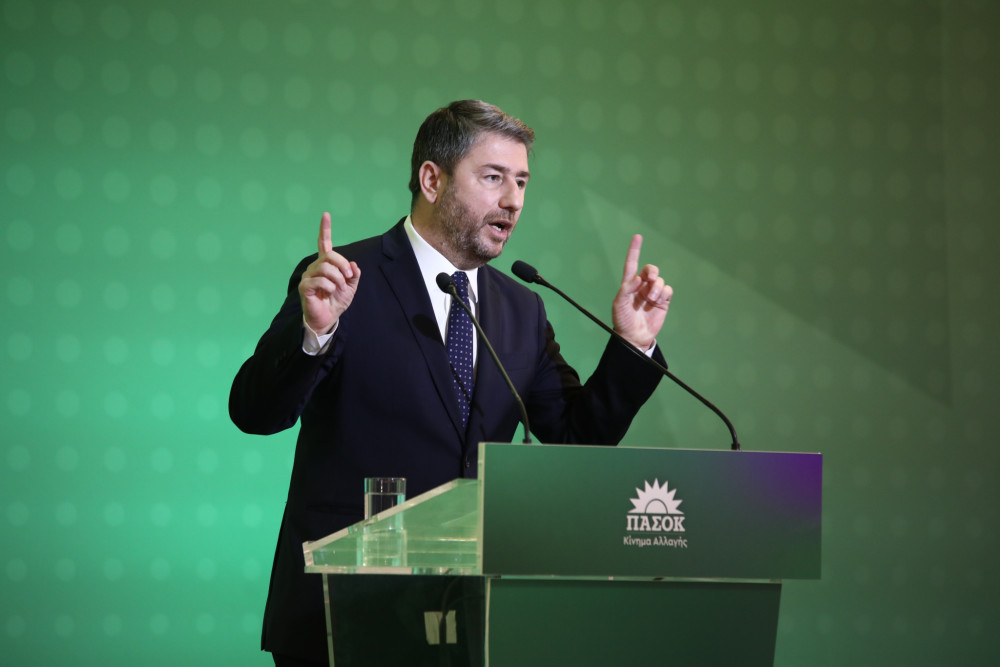 O Ανδρουλάκης αμφισβητεί τώρα τις δημοσκοπήσεις: στα χνάρια του Τσίπρα λόγω κολλημένης βελόνας