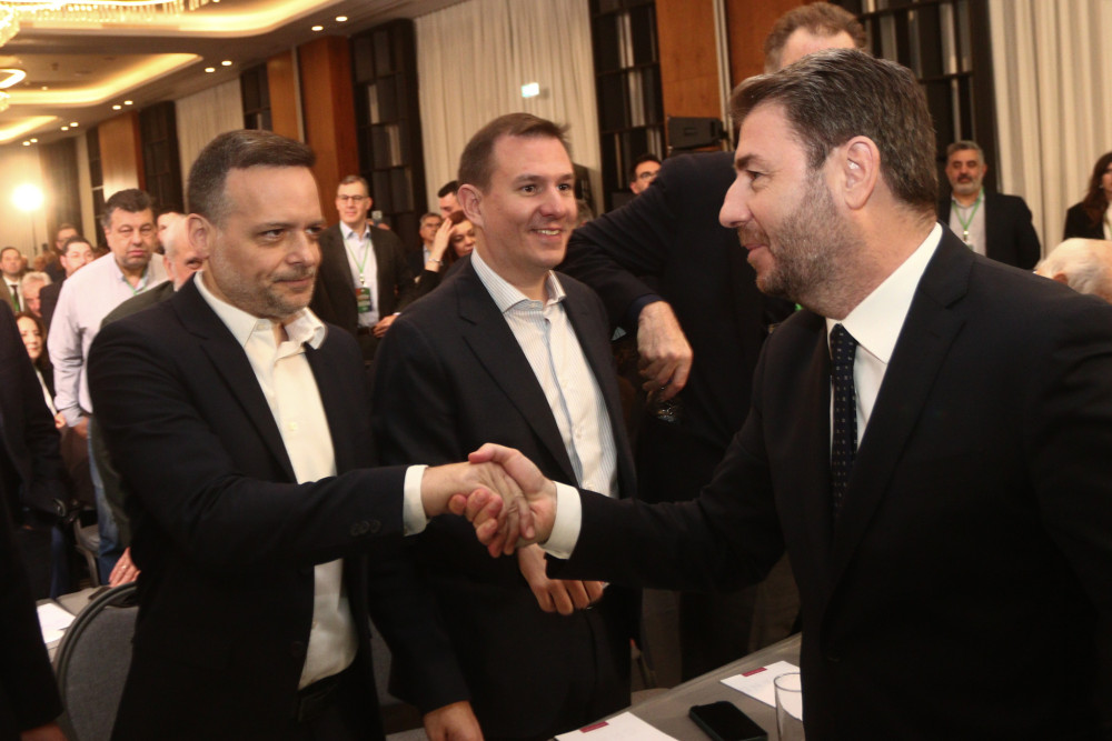 Ανδρουλάκης, Γερουλάνος και ΠΑΣΟΚ: δίνουν «διαπιστευτήρια» σε… Τσίπρα και λοιπούς συντρόφους