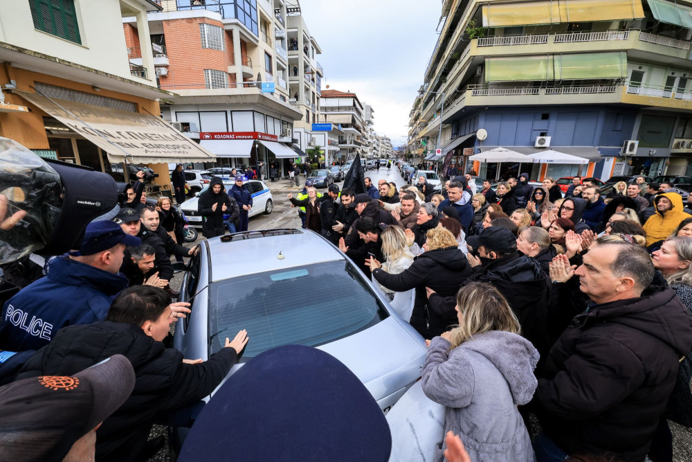 Απολογείται ο ιδιοκτήτης της «Βιολάντα» - Σφραγίστηκε το δεύτερο εργοστάσιο