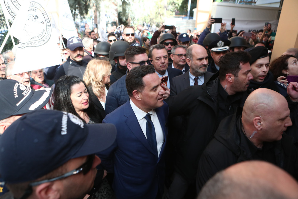 Άδωνις Γεωργιάδης για επεισόδια στη Νίκαια: Δέχτηκα χτυπήματα - Αν δεν ήταν τα ΜΑΤ, θα με είχαν σκοτώσει