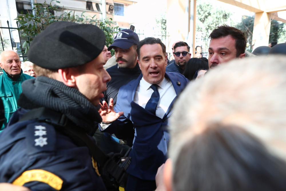 Άλλο διαμαρτυρία, άλλο τραμπουκισμός