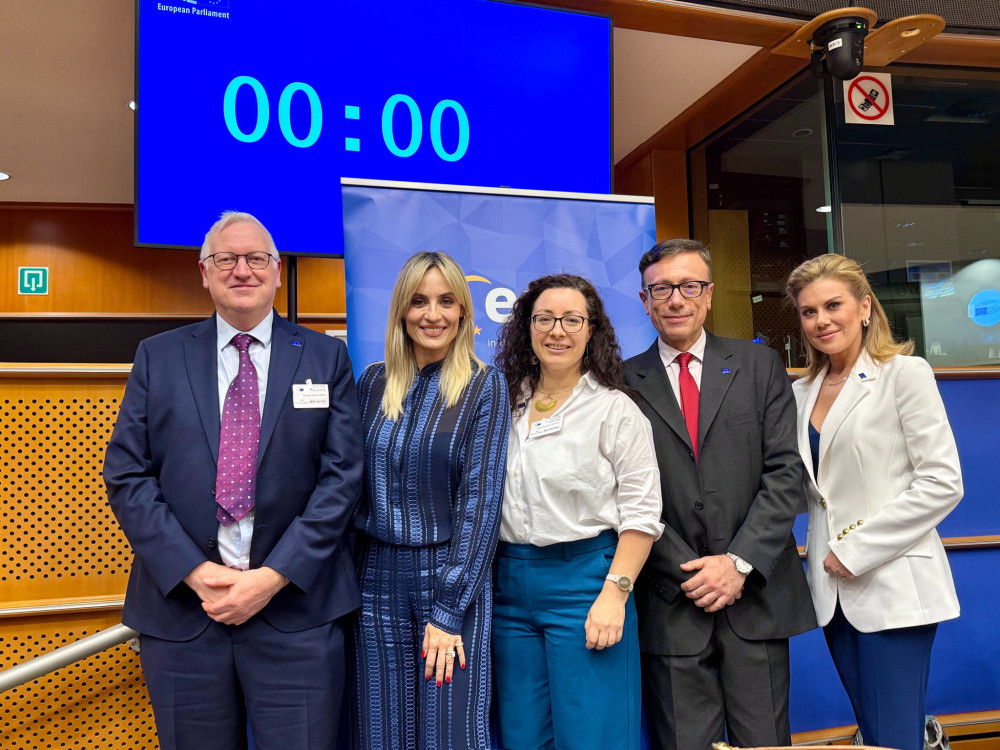 Πρωτοβουλία Ελεονώρας Μελέτη στην Ευρωβουλή: η ελληνική γλώσσα στην καρδιά της Ευρώπης (photos)