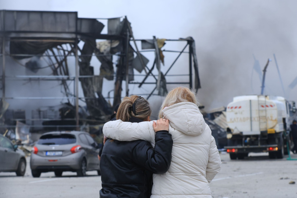 Η έλλειψη πολιτικής γεννά παραφροσύνη: ένα τραγικό δυστύχημα, μια χρυσή ευκαιρία εργαλειοποίησης