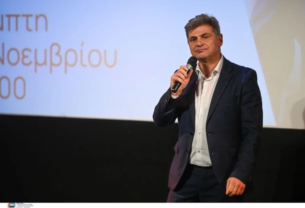 Ο Φαραντούρης φλερτάρει τώρα με το ΠΑΣΟΚ