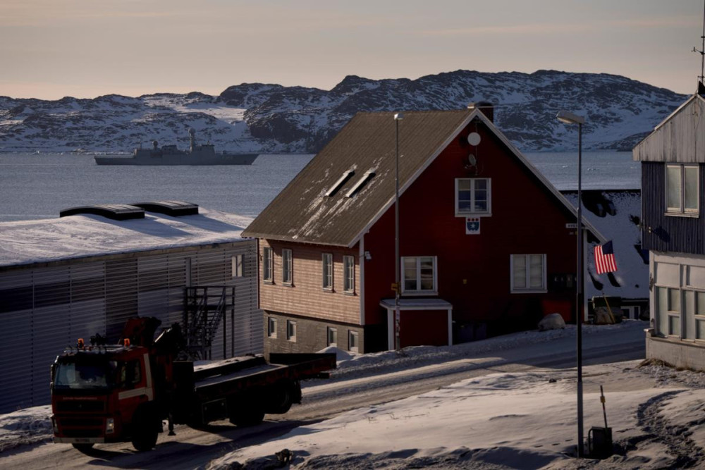 Η Δανία απορρίπτει την πρόταση Τραμπ για πλωτό νοσοκομείο στη Γροιλανδία