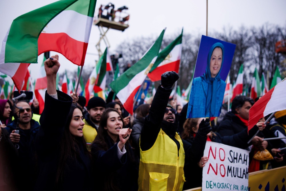 Ιράν: Συνελήφθησαν τρία μέλη της αντιπολίτευσης με την κατηγορία ανατροπής του καθεστώτος