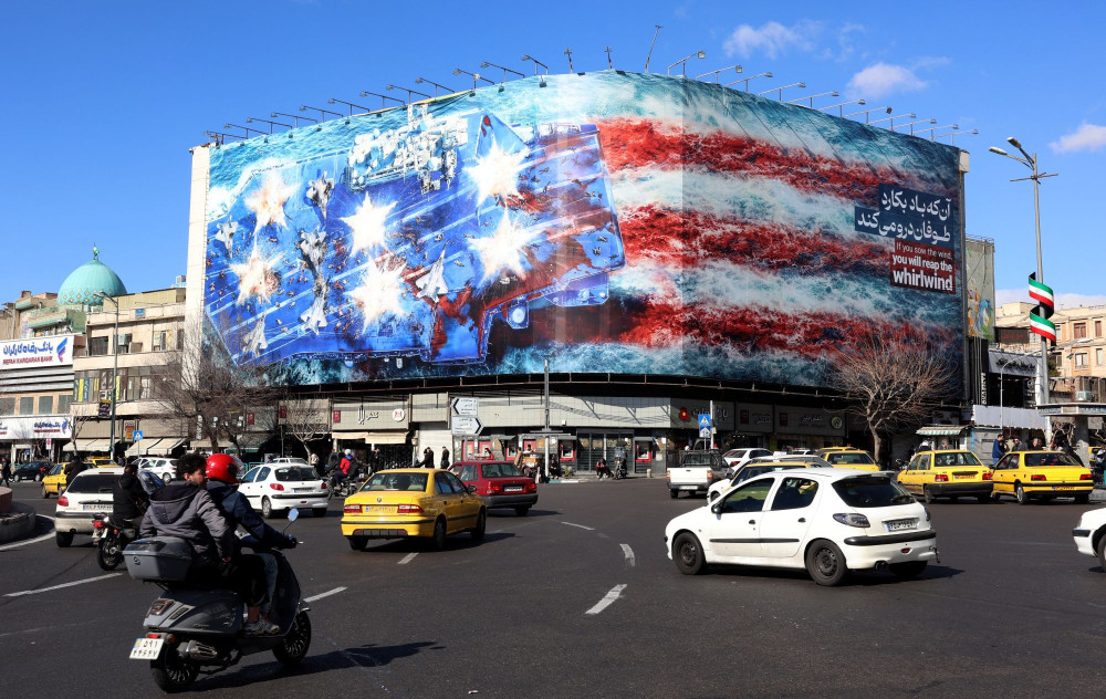 Τεταμένο το κλίμα στο Ιράν - Διπλή φονική έκρηξη σε κτήρια με τουλάχιστον 5 νεκρούς