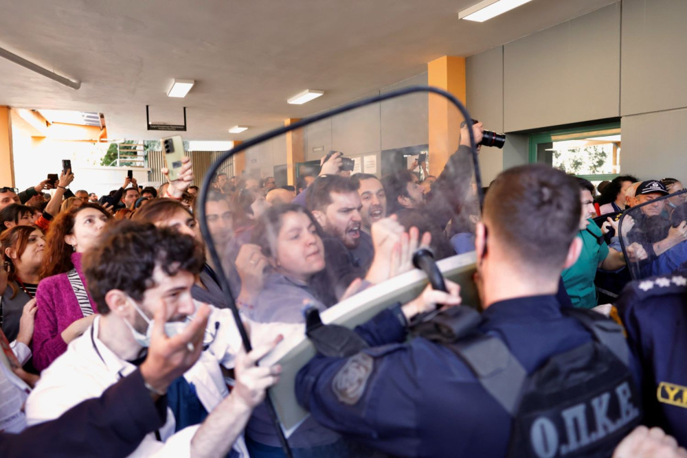 Το ΠΑΣΟΚ σε ρόλο ΣΥΡΙΖΑ: η α λα Τσίπρα «δικαιολογίες» για τις επιθέσεις κατά Γεωργιάδη