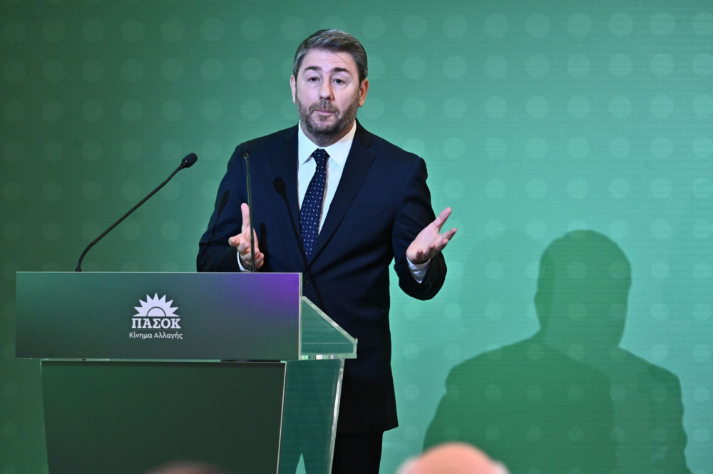 ΟΠΕΚΑ: οσμή σκανδάλου στην «αυλή» του Νίκου Ανδρουλάκη