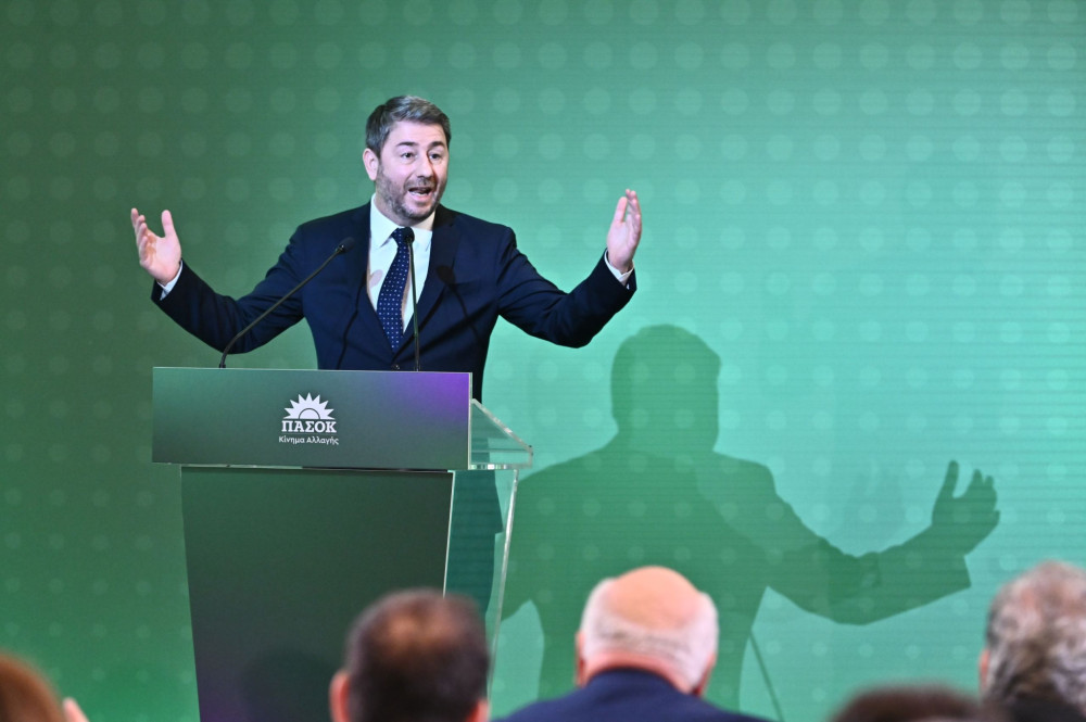 Το ΠΑΣΟΚ κόλλησε… Τσίπρα: κομματικά trolls, ανώνυμοι, ψευδώνυμοι στοχοποιούν, παραποιούν