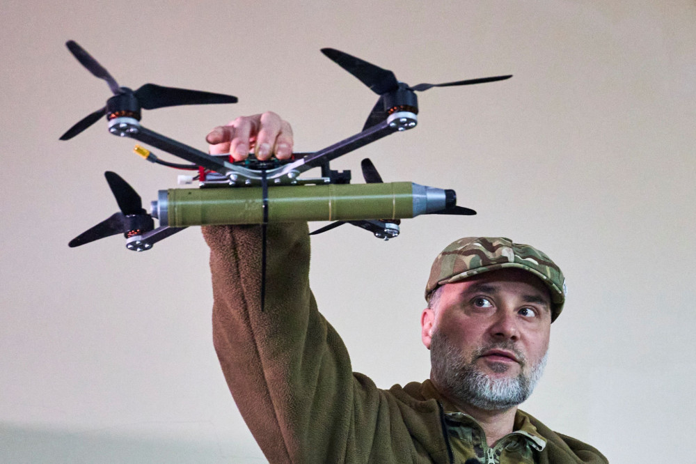 Ζελένσκι: Ουκρανοί στρατιωτικοί θα εκπαιδεύσουν χώρες της Μέσης Ανατολής στην αντιμετώπιση ιρανικών drones