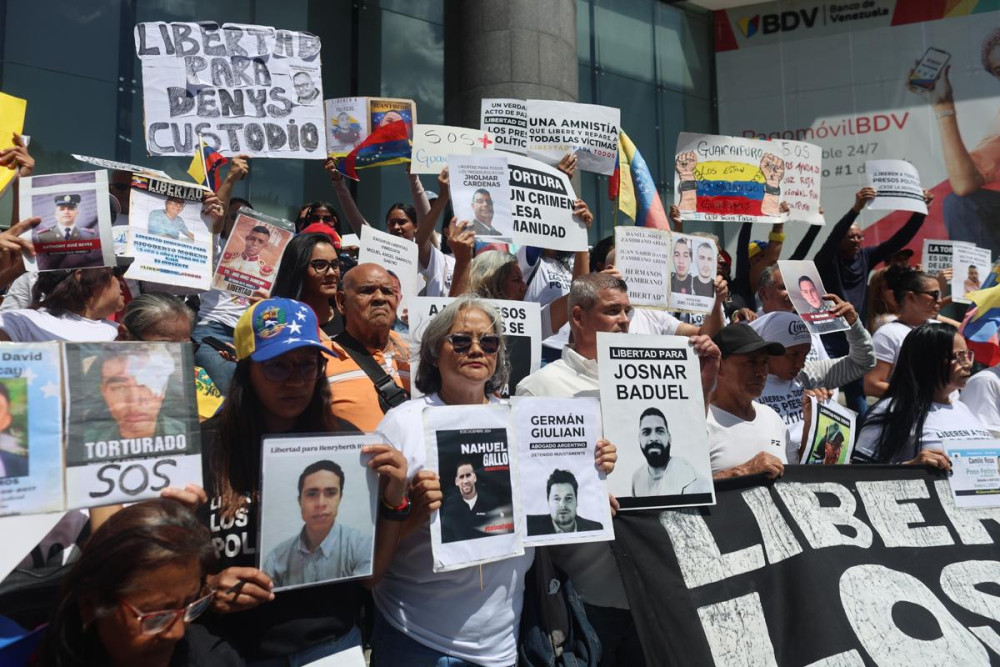 Βενεζουέλα: «πράσινο φως» για την αποφυλάκιση 379 πολιτικών κρατουμένων