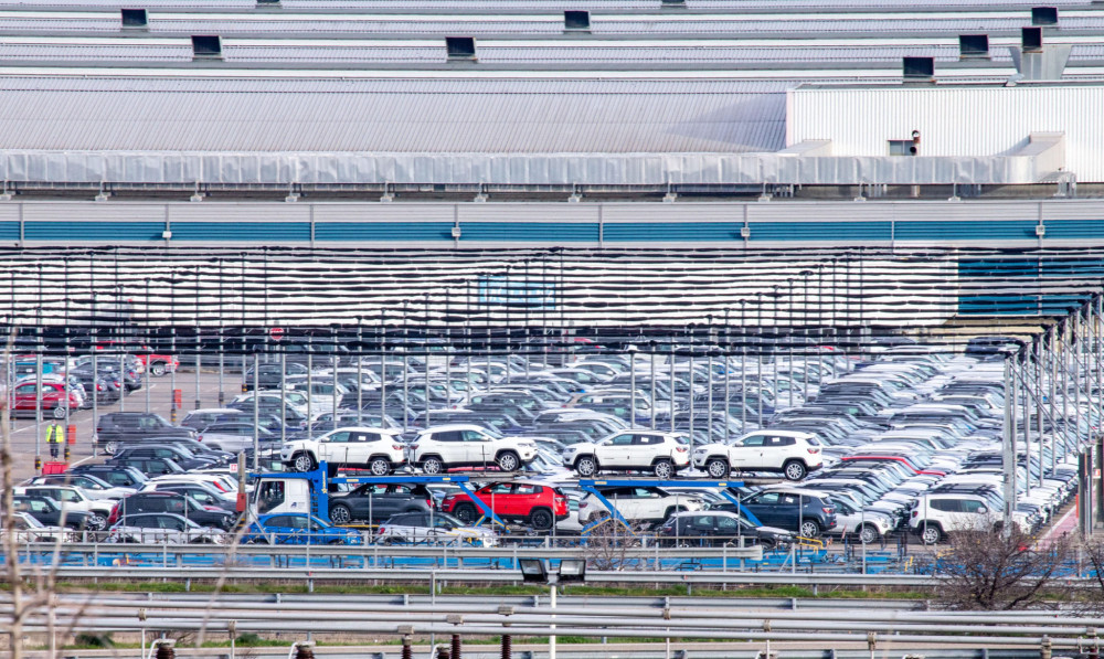 Ιανουάριος 2026: Η ελληνική αγορά αυτοκινήτου αλλάζει δομή - Πτώση πωλήσεων, ανατροπή ισορροπιών