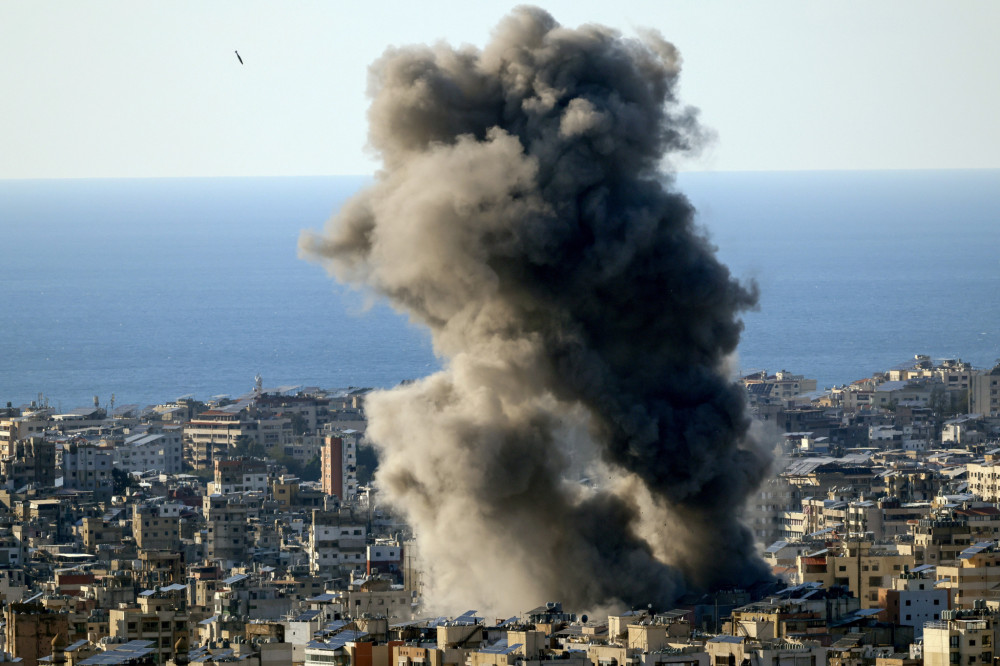 Βίντεο από επιθέσεις εναντίον ιρανικών στόχων