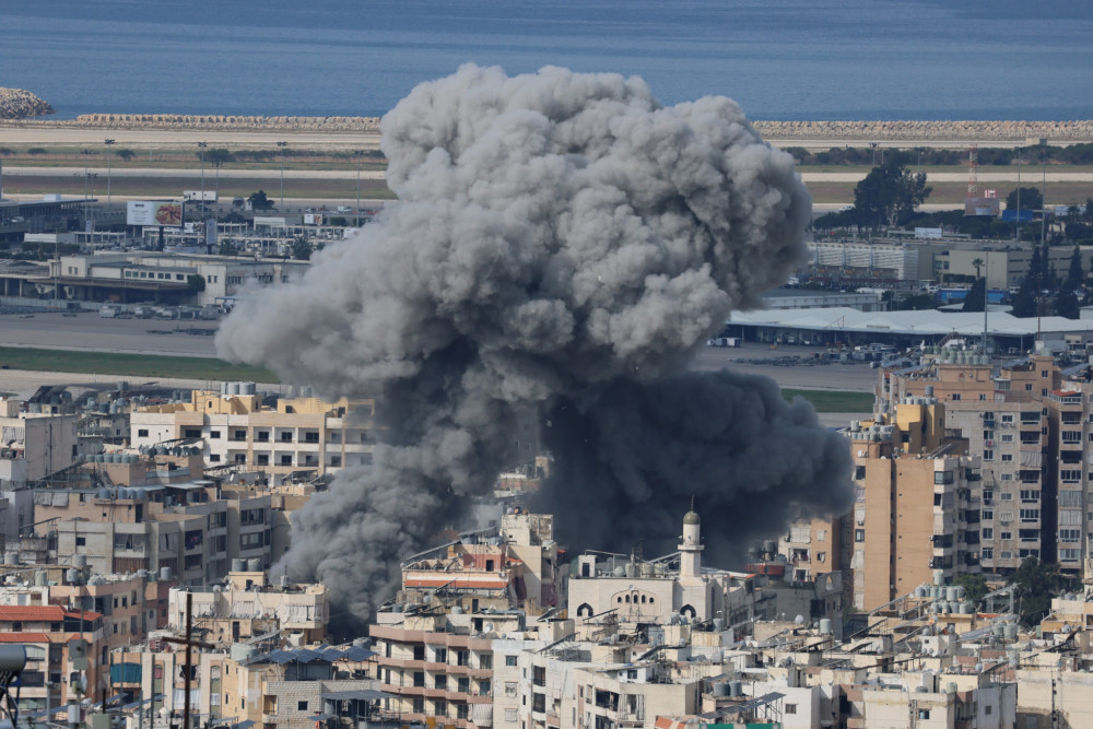 Έξι τραυματίες από drone στο Αμπού Ντάμπι - Πυραυλική επίθεση και στο Κατάρ (video)