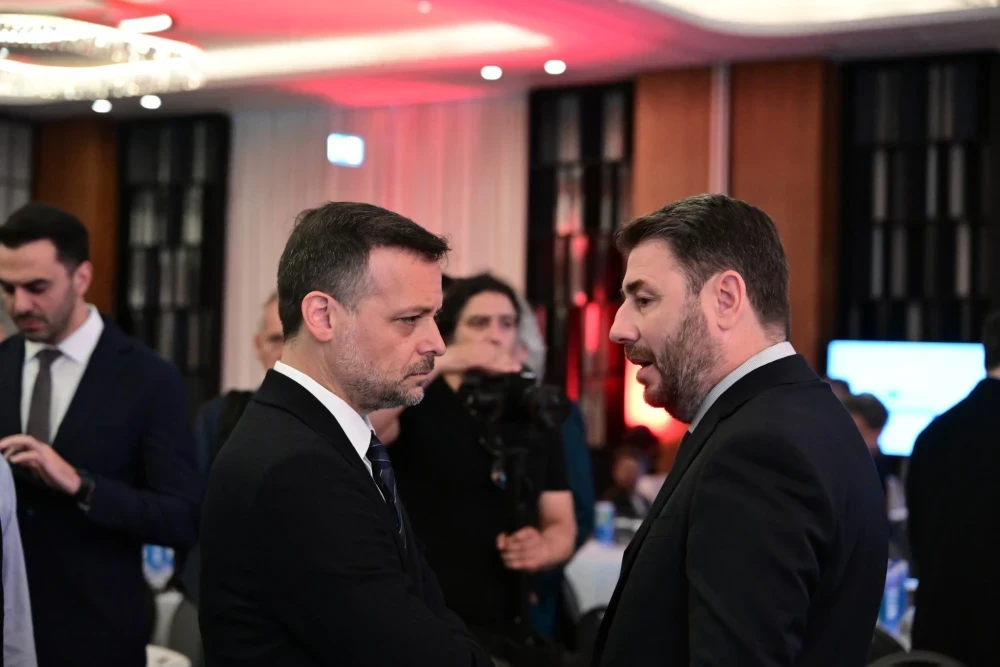 Ο Δούκας επιμένει και στέλνει μήνυμα στον Ανδρουλάκη: Κάνε το όπως ο Σάντσεθ