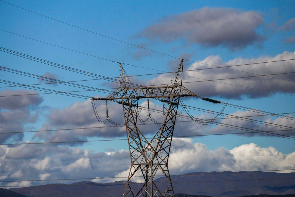 Χαμηλότερες από τον μέσο όρο ΕΕ οι τιμές για ρεύμα και φυσικό αέριο