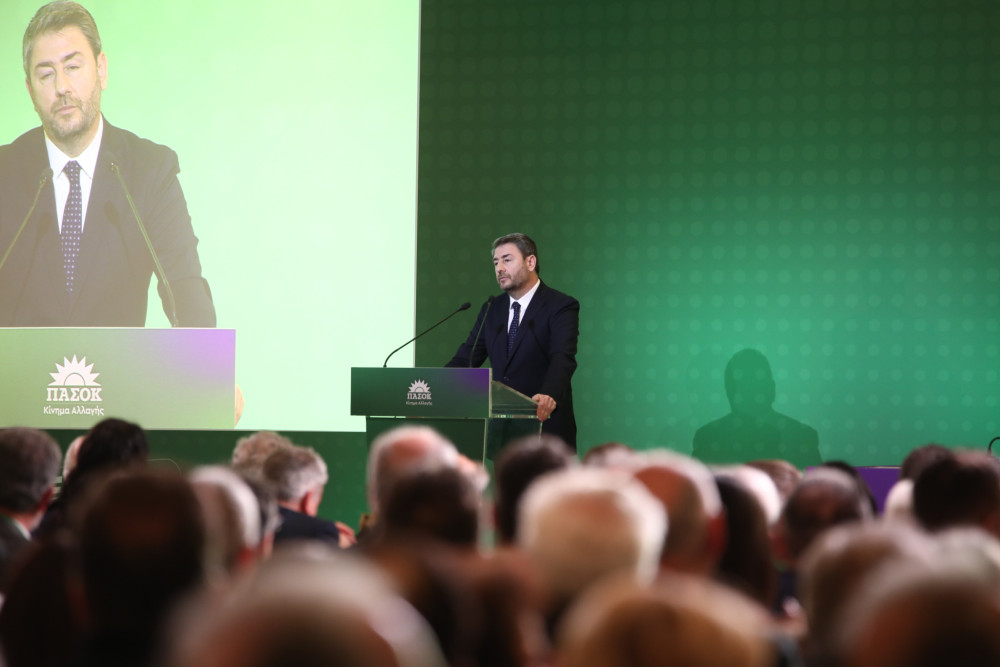 Η… μάχη των συνέδρων πριν από το ξεκαθάρισμα: στα χαρακώματα το ΠΑΣΟΚ