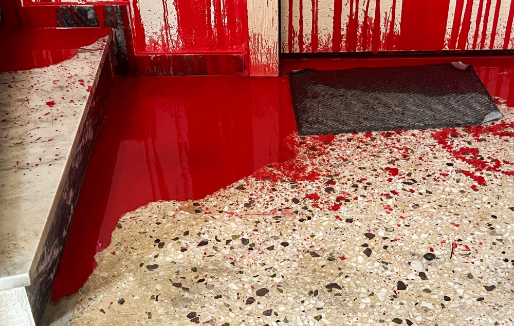 Αριστεροί τραμπουκισμοί υπό τον μανδύα των διαδηλώσεων: η ανοχή στη βία επωάζει το αυγό του μίσους