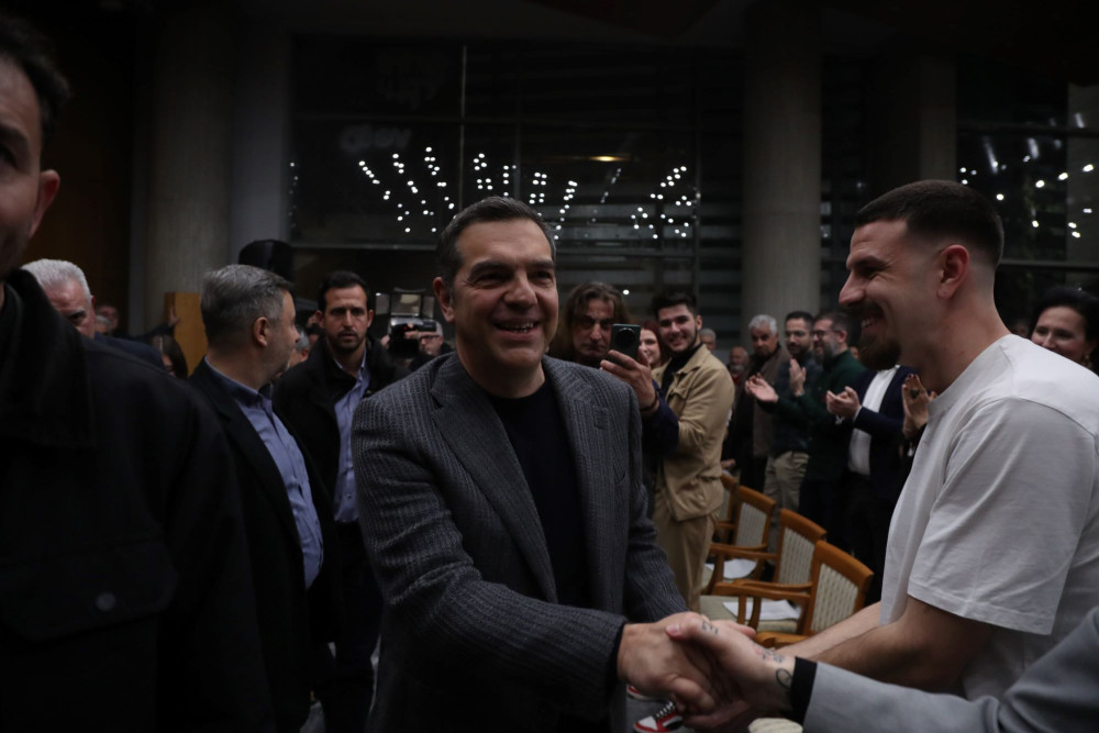 Τι είχες, Αλέξη, τι είχα πάντα: οριστική επιστροφή Τσίπρα στην παλιά του «τέχνη»