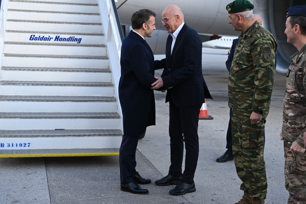 Νίκος Δένδιας: Η παρουσία του Εμάνουελ Μακρόν και του «Σαρλ ντε Γκωλ» στέλνει μήνυμα ισχύος στην Ανατολική Μεσόγειο (photos)