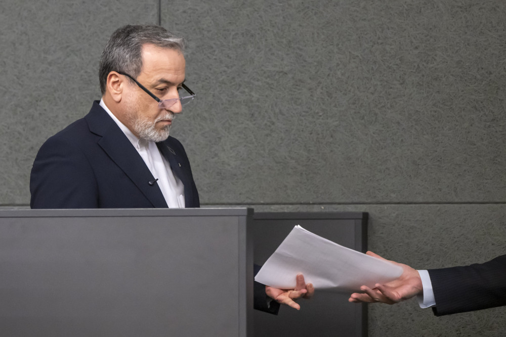 Αμπάς Αραγτσί: Θα στοχοθετήσουμε όλες τις αμερικανικές βάσεις στην περιοχή