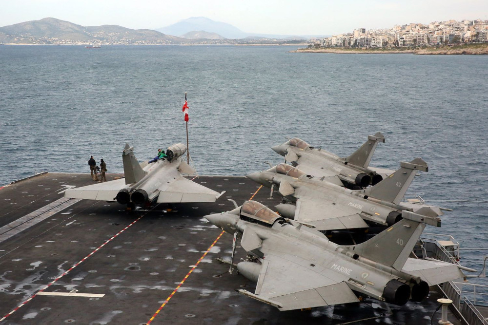 Σουηδία: ρωσικό drone πλησίασε το γαλλικό αεροπλανοφόρο Charles de Gaulle