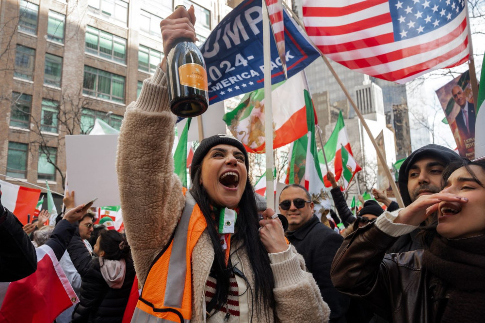 Σύλληψη Μαδούρο-εκτέλεση Χαμενεΐ: πόσα να αντέξει ένας αριστερός
