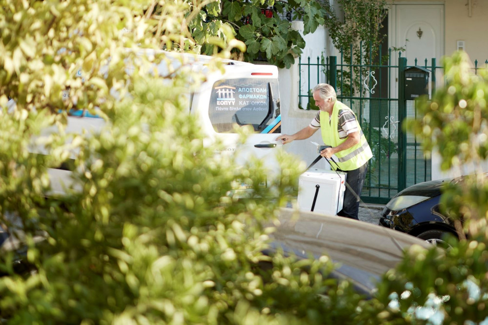 Παράδοση φαρμάκων στο σπίτι: κάποιες αλλαγές δεν κάνουν θόρυβο