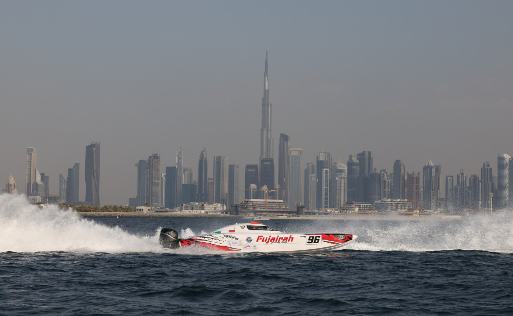 Μερική διακοπή φορτώσεων πετρελαίου στη Φουτζάιρα μετά από επίθεση με drone που αποδίδεται στο Ιράν