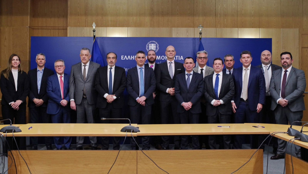 Υπεγράφη σύμβαση δωρεάς 3,8 εκατ. ευρώ για προμήθεια συστήματος επικοινωνιών ελέγχου εναέριας κυκλοφορίας