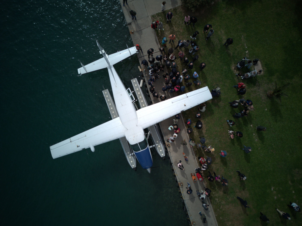 Υδροπλάνο προσθαλασσώθηκε για πρώτη φορά στην Ιτέα - Η Φωκίδα μπαίνει στον χάρτη των θαλάσσιων αερομεταφορών