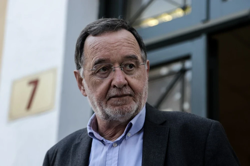 Ο Λαφαζάνης θαυμάζει το καθεστώς του Ιράν: Δεν είναι ούτε φτωχοί, ούτε εξαθλιωμένοι