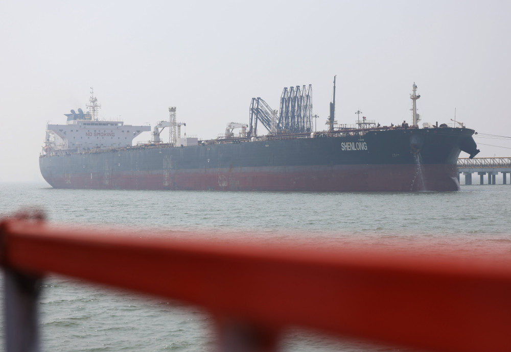 Στενό του Ορμούζ: το Ιράν επιτρέπει περιορισμένη διέλευση σε ινδικά πλοία