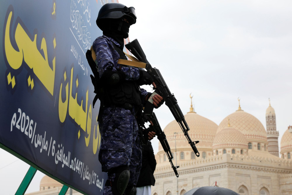 Νέο χτύπημα από το Ιράν σε Μπαχρέιν και Ηνωμένα Αραβικά Εμιράτα - Νεκρός από θραύσμα στο Ντουμπάι - «Δεν είμαστε εύκολη λεία», λέει ο πρόεδρος των ΗΑΕ