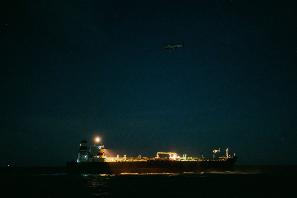 Παγκόσμια ανησυχία για τη διανομή πετρελαίου από τα Στενά του Ορμούζ - Η παρέμβαση της Ρωσίας