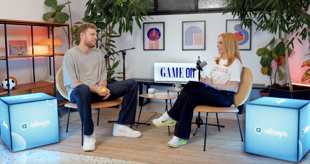 Ο Σάσα Βεζένκοφ κάνει buzzer beater στην πρεμιέρα του Game On με τη Ντορέττα Παπαδημητρίου (video)