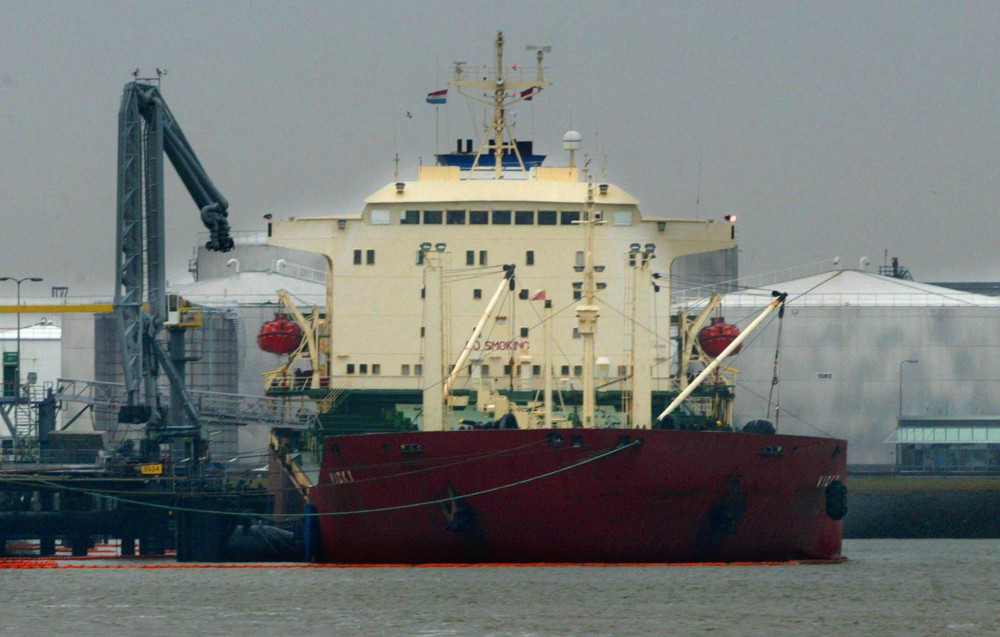 Πτώση στις τιμές πετρελαίου μετά τη 10ήμερη παράταση του Ντόναλντ Τραμπ προς το Ιράν