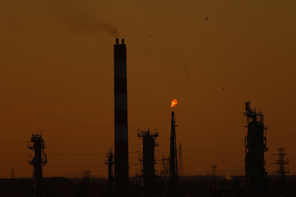 Η χειρότερη ενεργειακή κρίση εδώ και δεκαετίες - Σοβαρές  ζημιές σε εγκαταστάσεις στη Μέση Ανατολή