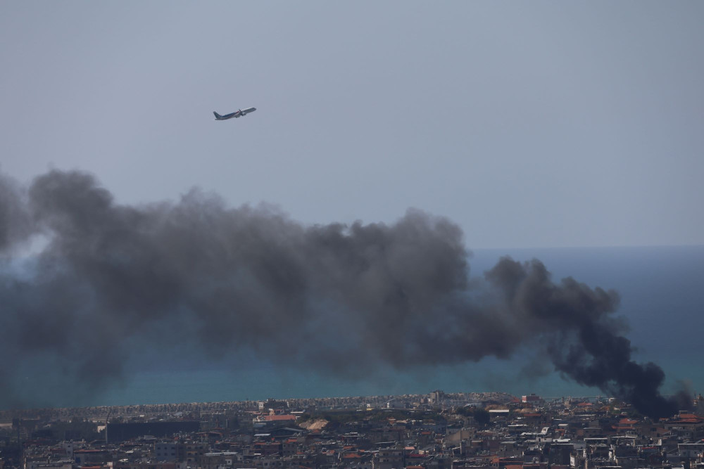 Στις φλόγες η Μέση Ανατολή: αιματηρές επιθέσεις σε Ισραήλ και Λίβανο - Όρκος εκδίκησης από το Ιράν για τον Λαριτζανί