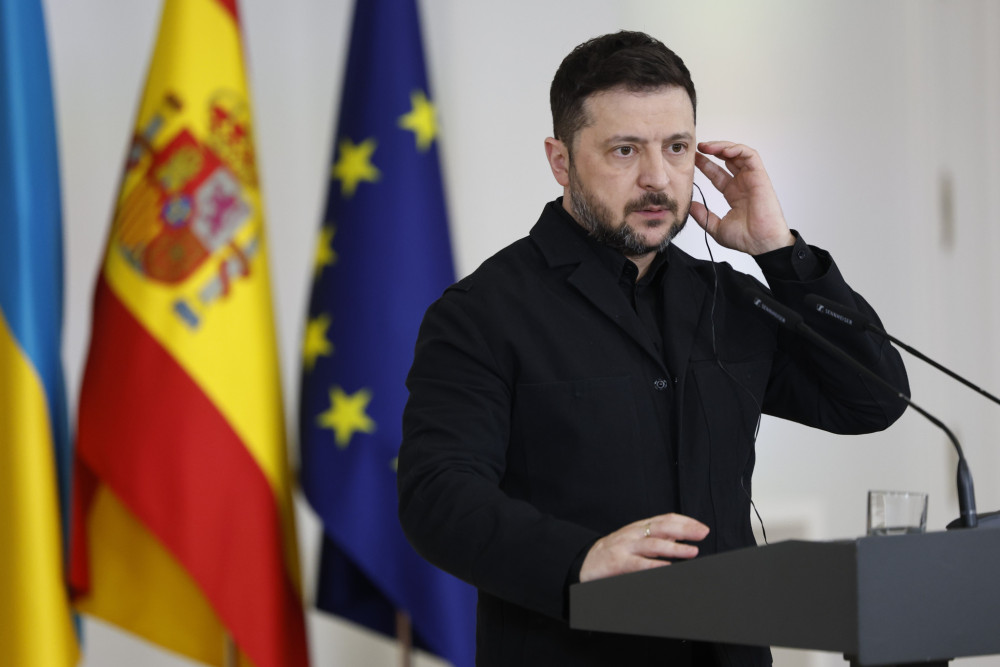 Βολοντίμιρ Ζελένσκι: Συναγερμός για νέο μπαράζ αεροπορικών πληγμάτων από τη Ρωσία