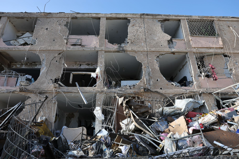 Συνεχίζονται οι επιθέσεις Ισραήλ-Ιράν - Το παρασκήνιο με διαπραγματεύσεις