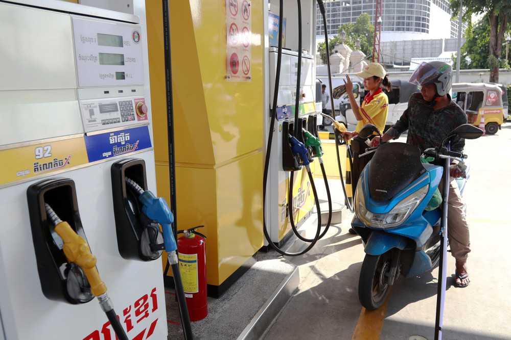 Πετρέλαιο: πάνω από τα 100 δολάρια το WTI, με το Brent να πλησιάζει τα 116 δολάρια