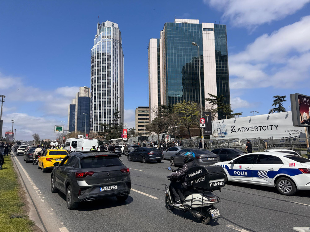 Κωνσταντινούπολη: τρομοκρατική επίθεση στο ισραηλινό προξενείο - Νεκρός ο ένας δράστης και 4 τραυματίες (video)