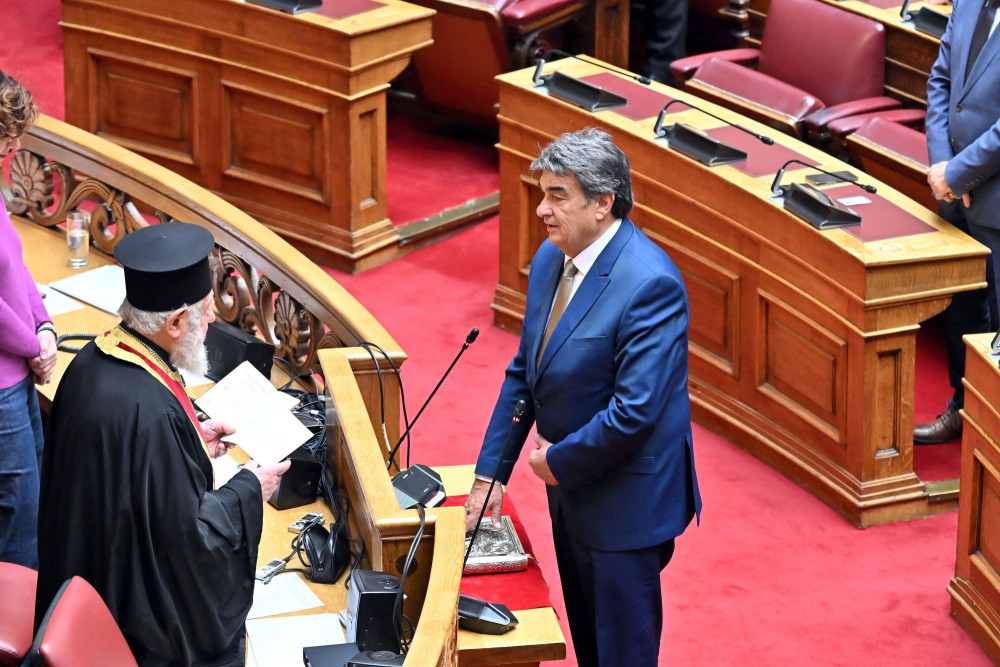 Ορκίστηκε βουλευτής ο Βαγγέλης Γιαννακούρας