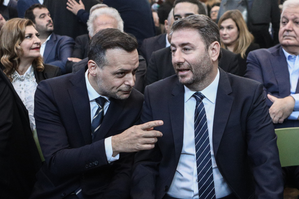 ΠΑΣΟΚ: τα δουκάτα και ο αμέριμνος Ανδρουλάκης