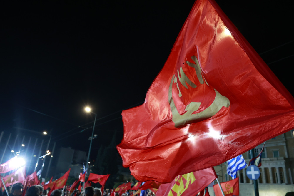 Όταν η Αριστερά διδάσκει Δημοκρατία με «επιλεκτική μνήμη»