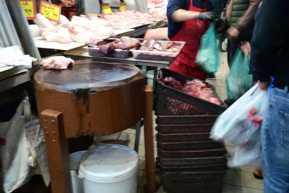 Αρχή Ελέγχου της Αγοράς: στο μικροσκόπιο χονδρεμπόριο κρέατος, φρούτων και ποτών